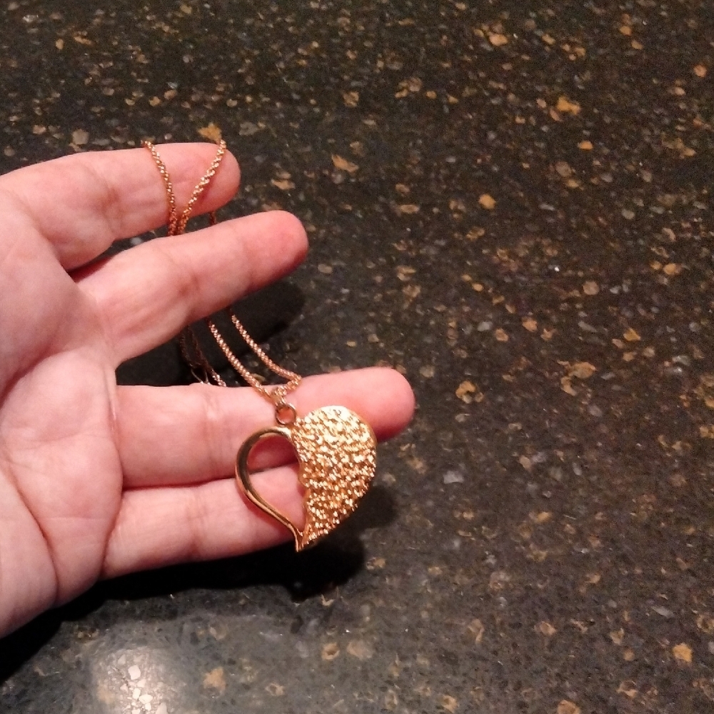 Yves Saint Laurent Gold Textured Heart Necklace - Picture 8 of 8